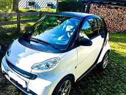 Weiß Gebraucht 2010 Smart ForTwo Coupé Coupé | 4.500 € (Fairer Preis)