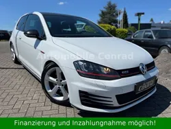Weiß Gebraucht 2015 VW Golf VII GTI Limousine | 16.999 € (Teuer)