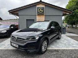 Blau Gebraucht 2018 VW Touareg SUV | 25.750 € (Fairer Preis)