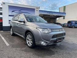 Grau Gebraucht 2015 Mitsubishi Outlander P-HEV SUV | 9.900 € (Superpreis)