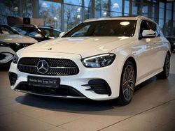 Weiß Gebraucht 2021 Mercedes E220 AMG Limousine | 36.400 € (Fairer Preis)