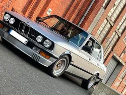Silber Gebraucht 1972 BMW 528 Limousine | 12.990 €