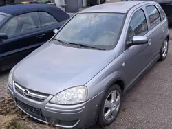 Grau Gebraucht 2005 Opel Corsa Limousine | 690 € (Superpreis)