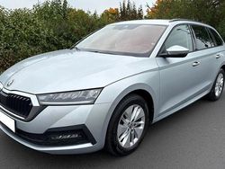 Silber Gebraucht 2021 Skoda Octavia Ambition Kombi | 15.450 € (Guter Preis)