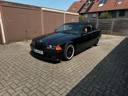 Schwarz Gebraucht 1994 BMW 320 Cabriolet M Sport Cabrio | 12.990 €