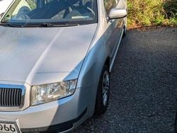Silber Gebraucht 2003 Skoda Fabia Kleinwagen | 1.250 € (Fairer Preis)
