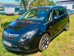 Schwarz Gebraucht 2015 Opel Zafira Tourer Van / Kleinbus | 10.099 € (Guter Preis)
