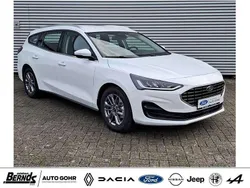 Weiß Gebraucht 2023 Ford Focus Titanium Limousine | 23.430 € (Superpreis)