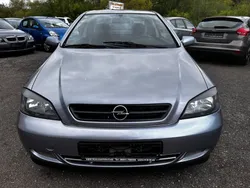 Silber Gebraucht 2004 Opel Astra Coupé | 1.700 € (Guter Preis)