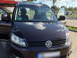 Violett Gebraucht 2015 VW Caddy Maxi Trendline Van / Kleinbus | 11.000 €