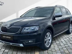 Schwarz Gebraucht 2016 Skoda Octavia Scout Kombi | 15.470 € (Teuer)