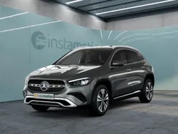 Grau Gebraucht 2024 Mercedes GLA180 SUV | 37.540 € (Etwas zu teuer)