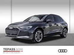 Manhattangrau metallic Neu 2025 Audi A3 Sportback Advanced Limousine | 38.480 € (Fairer Preis)