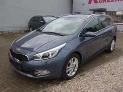 Blau Gebraucht 2014 Kia Ceed Kleinwagen | 5.489 € (Superpreis)