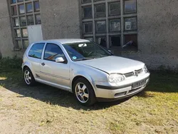 Silber Gebraucht 2000 VW Golf IV Edition Kleinwagen | 1.490 € (Fairer Preis)