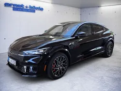 Schwarz Gebraucht 2024 Ford Mustang Mach-E GT SUV | 54.990 € (Guter Preis)