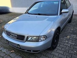 Silber Gebraucht 1998 Audi A4 Limousine | 2.600 € (Etwas zu teuer)