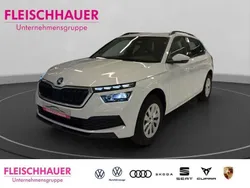 Weiss Gebraucht 2023 Skoda Kamiq Dynamic SUV | 21.490 € (Fairer Preis)
