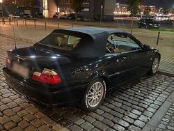 Schwarz Gebraucht 2004 BMW 318 Cabriolet Cabrio | 6.000 € (Etwas zu teuer)