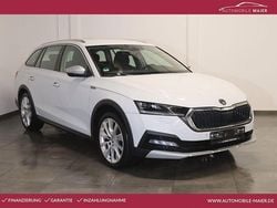 Weiß Gebraucht 2022 Skoda Octavia Scout Scout 4x4 Kombi | 22.300 € (Fairer Preis)