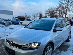 Silber Gebraucht 2016 VW Golf VII Comfortline Kombi | 12.000 € (Guter Preis)