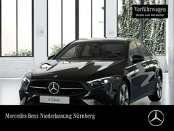 Kosmosschwarz Gebraucht 2025 Mercedes A200 Progressive Limousine | 37.900 €
