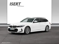 Weiß Gebraucht 2024 BMW 318 M Sport Limousine | 36.950 € (Fairer Preis)