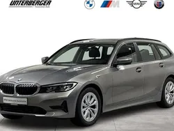 Oxidgrau Gebraucht 2022 BMW 320 Advantage Kombi | 22.890 € (Fairer Preis)