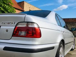 Silber Gebraucht 2002 BMW 530 M Sport Limousine | 14.900 €