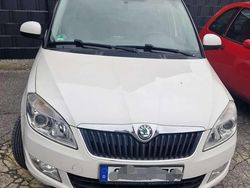 Weiss Gebraucht 2010 Skoda Fabia Kleinwagen | 3.250 € (Fairer Preis)