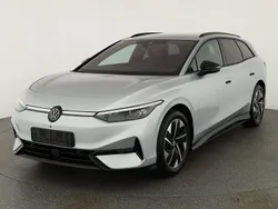 Scale silver metallic Neu 2025 VW ID.7 Pro Limousine | 50.495 €
