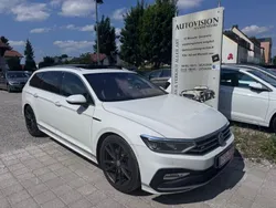 Weiß Gebraucht 2019 VW Passat R-line Kombi | 16.490 €
