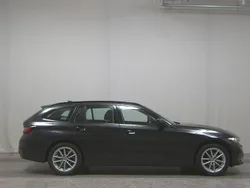 Schwarz Gebraucht 2023 BMW 320 Shadowline Kombi | 27.280 € (Superpreis)