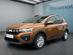 Orange Gebraucht 2024 Dacia Sandero Stepway Kleinwagen | 17.499 € (Fairer Preis)