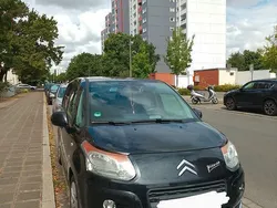 Schwarz Gebraucht 2010 Citroën C3 Picasso Advance Van / Kleinbus | 3.600 € (Fairer Preis)