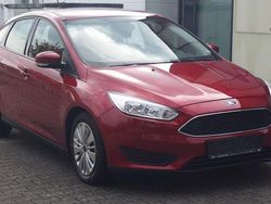 Rot Gebraucht 2015 Ford Focus Trend Limousine | 5.300 € (Fairer Preis)