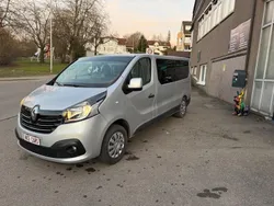 Grau Gebraucht 2017 Renault Trafic Expression Van | 21.399 € (Teuer)