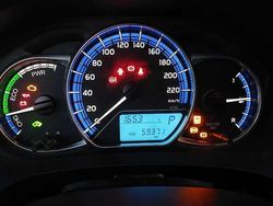 Bronze Gebraucht 2014 Toyota Yaris Hybrid Kleinwagen | 9.800 € (Guter Preis)