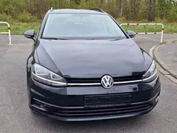 Schwarz Gebraucht 2017 VW Golf VII Trendline Kombi | 10.690 € (Fairer Preis)