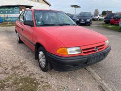 Rot Gebraucht 1994 Opel Astra Limousine | 1.350 €