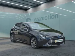 Schwarz Gebraucht 2022 Toyota Corolla Hybrid Team Limousine | 25.400 € (Fairer Preis)