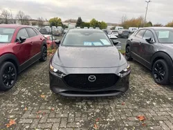 Grau Neu 2024 Mazda 3 Limousine | 32.990 € (Etwas zu teuer)