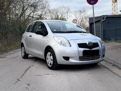 Silber Gebraucht 2008 Toyota Yaris Kleinwagen | 2.200 € (Fairer Preis)
