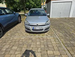 Silber Gebraucht 2004 Opel Astra Sport Limousine | 2.999 € (Guter Preis)