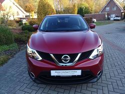 New red (m) Gebraucht 2017 Nissan Qashqai N-Connecta SUV | 16.450 € (Fairer Preis)