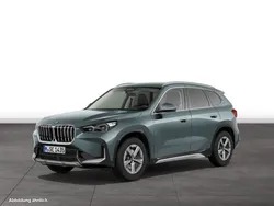 Cape york grün metallic Gebraucht 2024 BMW X1 Comfort Edition SUV | 51.444 €