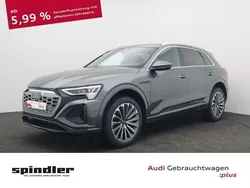 Grau (daytonagrau perleffekt) Gebraucht 2024 Audi Q8 e-tron S-Line SUV | 73.981 €