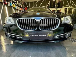 Schwarz Gebraucht 2012 BMW 750L Limousine | 21.900 €