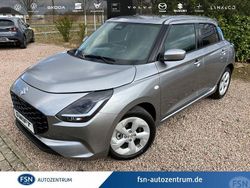Silber Neu 2025 Suzuki Swift Comfort Limousine | 20.990 €