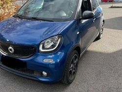 Blau Gebraucht 2018 Smart ForFour Kleinwagen | 11.499 € (Fairer Preis)